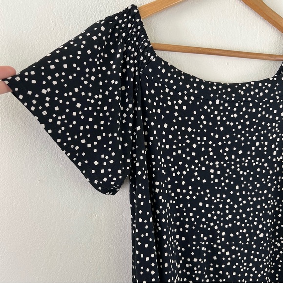 J. Jill Wearever Collection Decorative Square Neck Flowy Sleeved Top - Picture 2 of 10